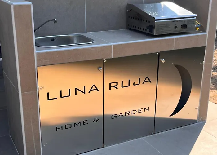 Luna Ruja Home&garden *
