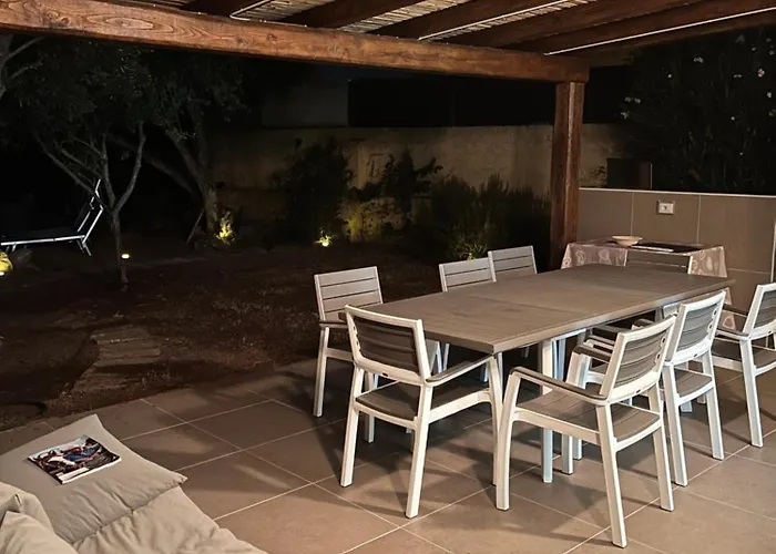 Luna Ruja Home&garden *